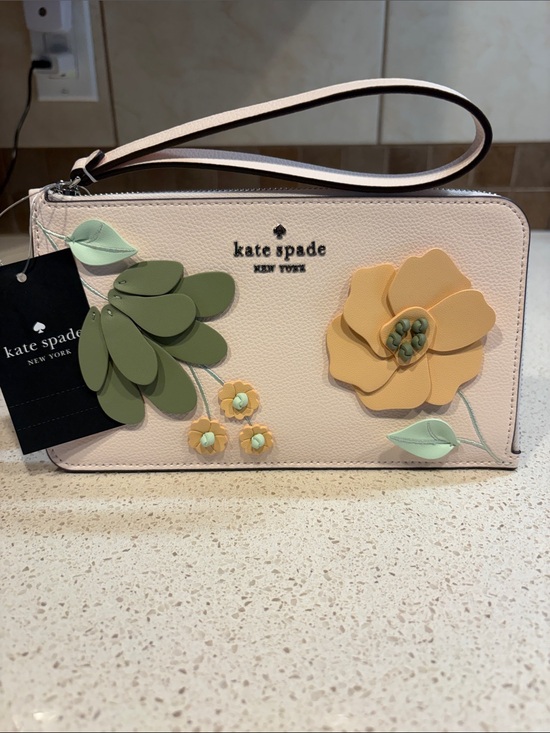 kate spade Handbags - Kate Spade Lucy NWT Peach Pebbled Leather with Leather Floral Appliqué MSRP $169